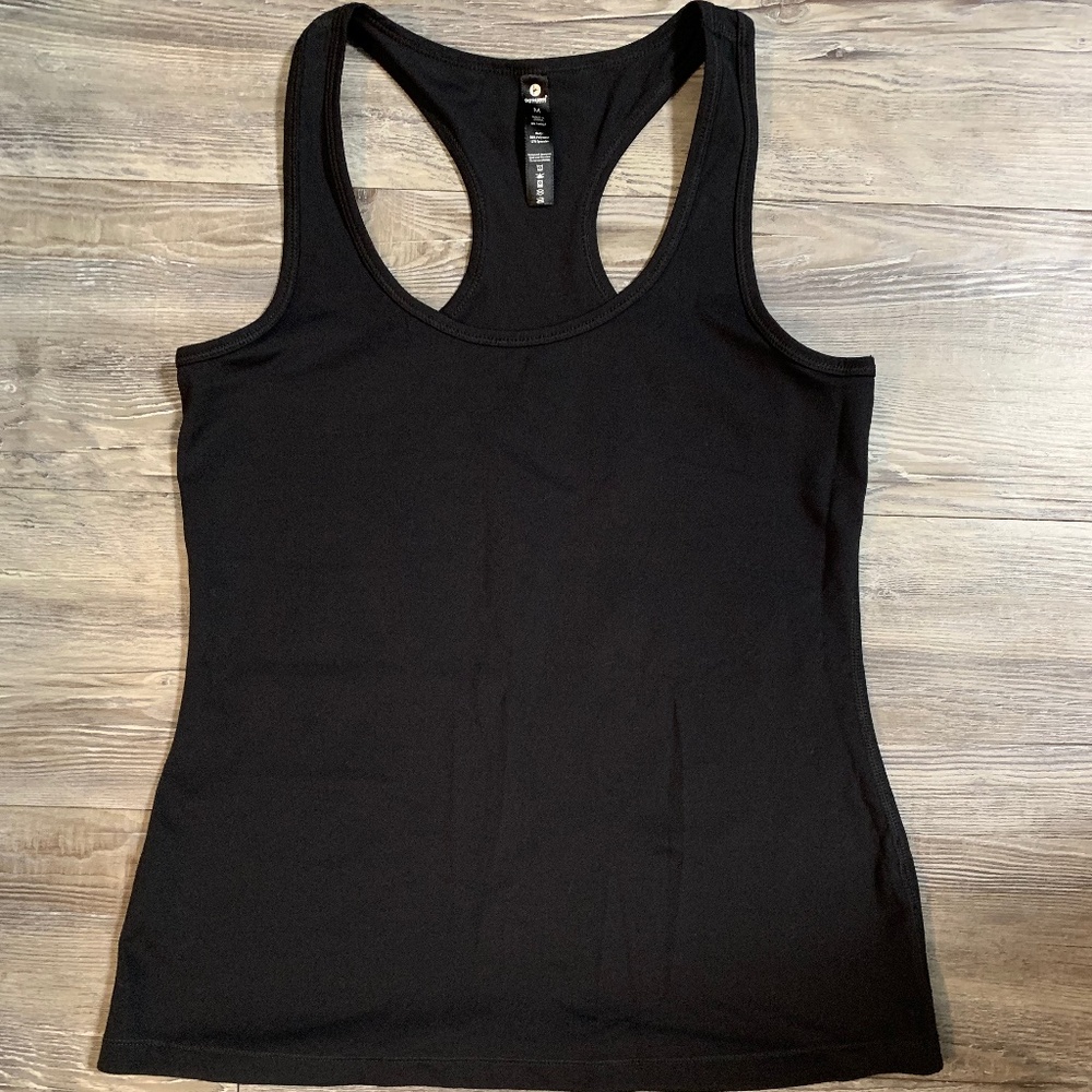 Athletic top